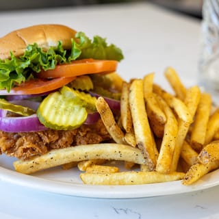 RAY RAY’S CHICKEN SANDWICH